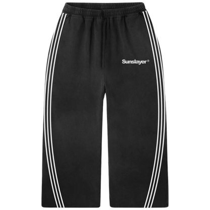 SS ESSENTIAL BLACK SWEATS